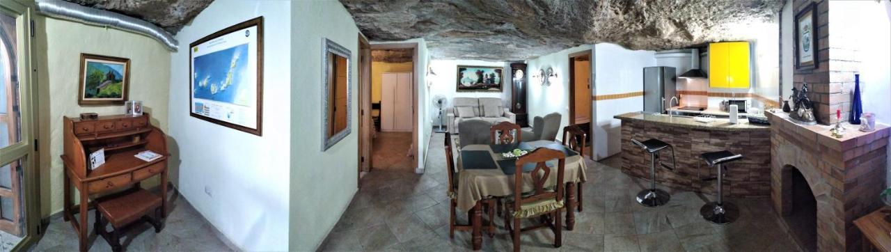 Cueva Sasha Pensionat San Miguel de Abona Exteriör bild
